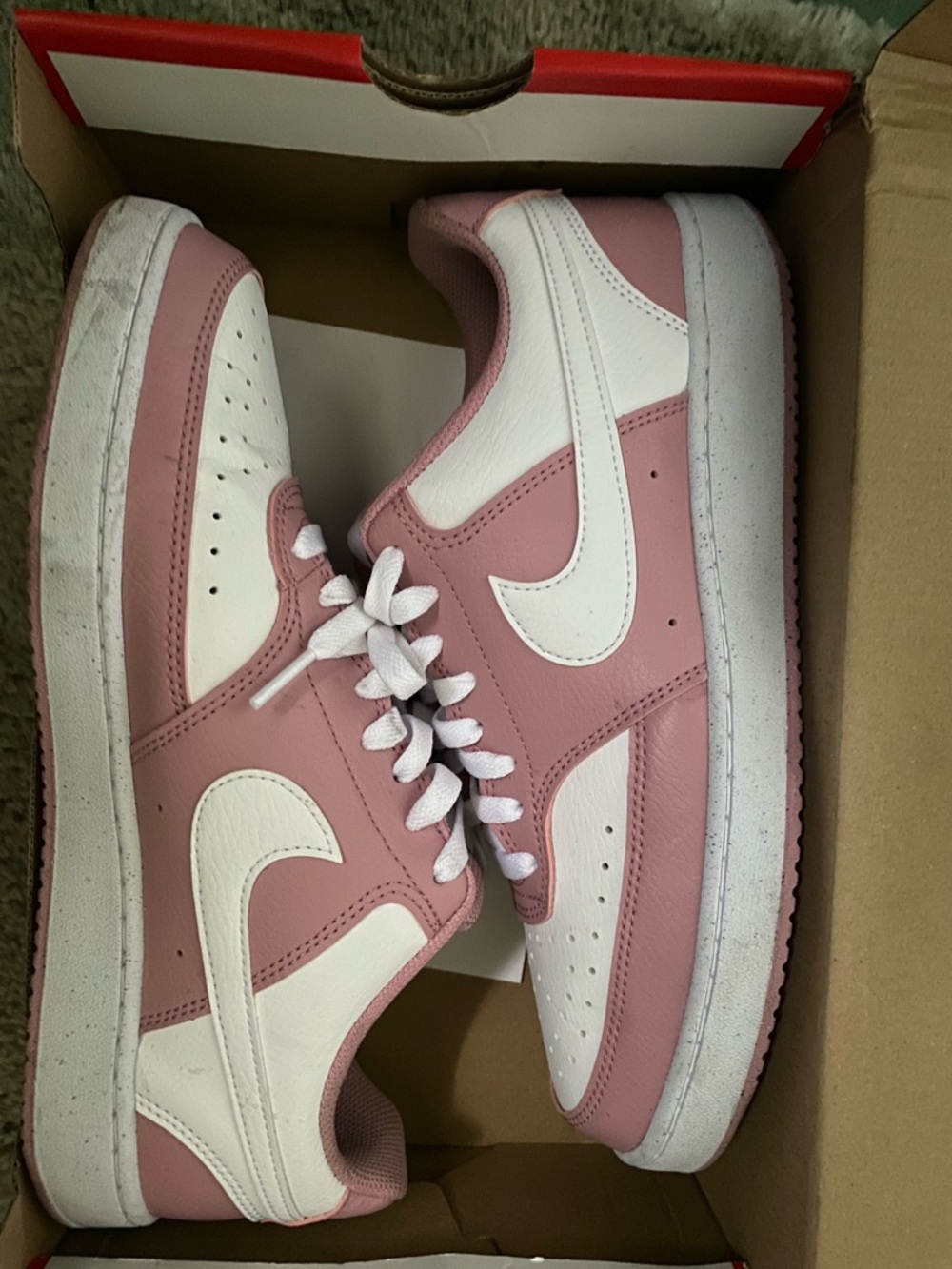 Nike Low-Top Sneakers in Dusty Pink & White